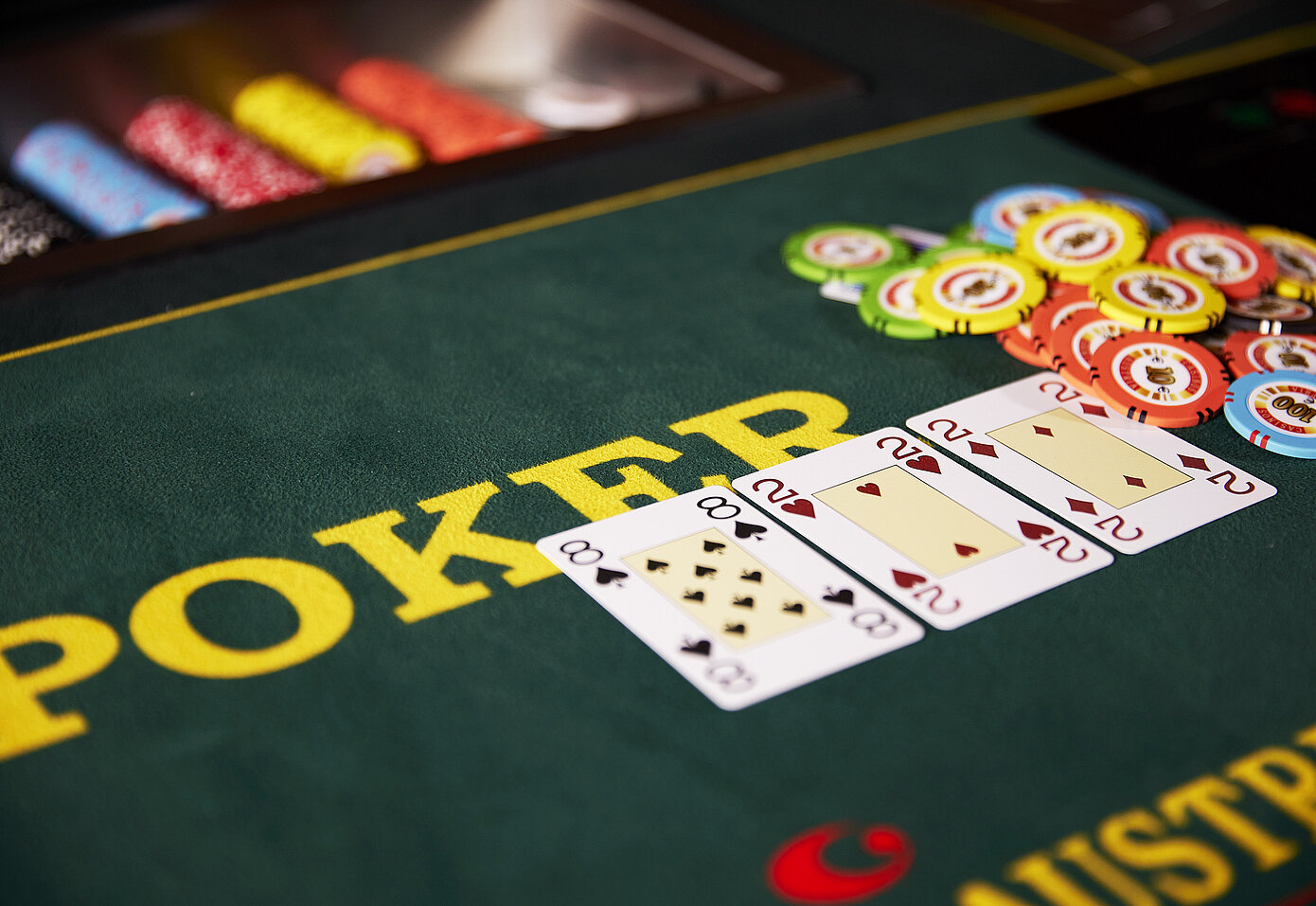 Poker Karten Flop und Jeton Pot